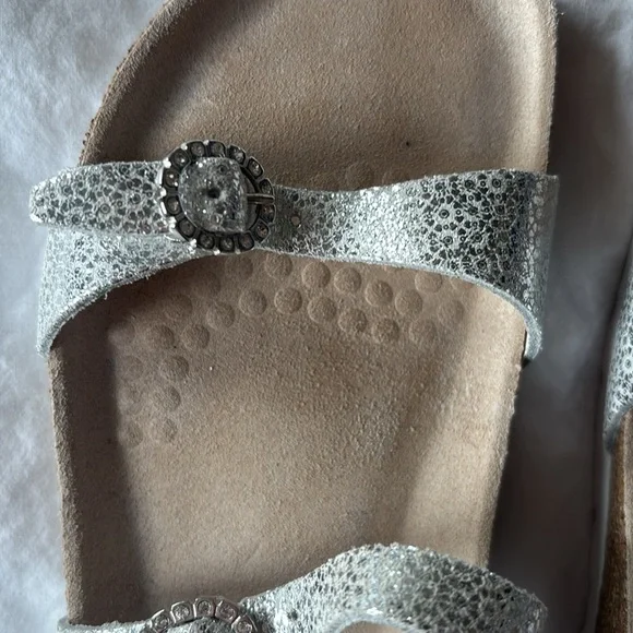 Mephisto Norie Silver Fiore Metallic Leather Sandal, 37 - Picture 5 of 7